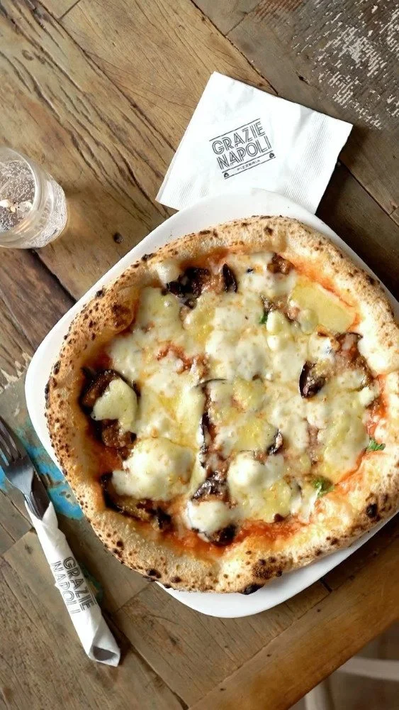 Pizza Burrata da Grazie Napoli